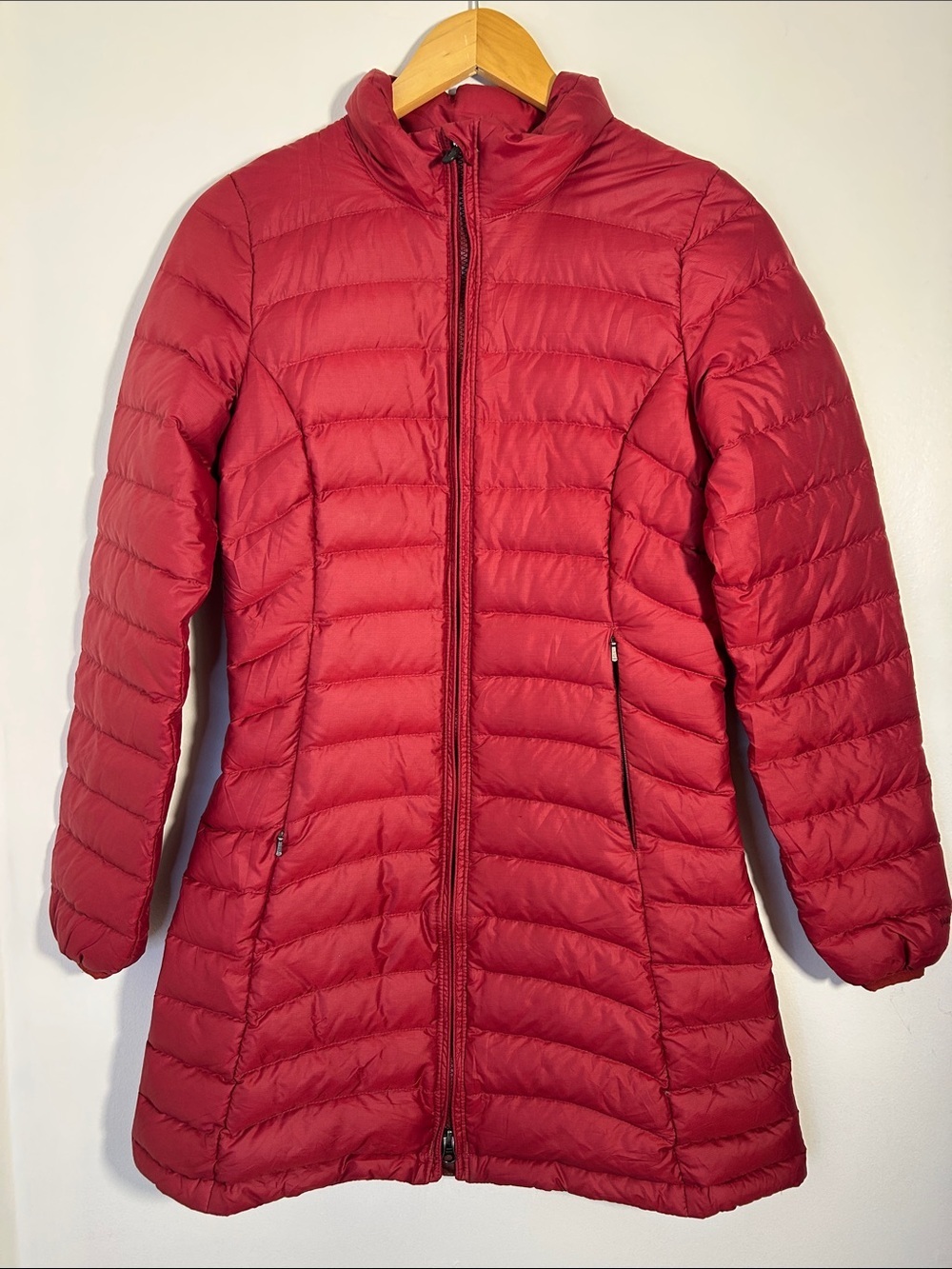 Patagonia Red Down Puffer Parka Jacket Women’s M Long Quilted